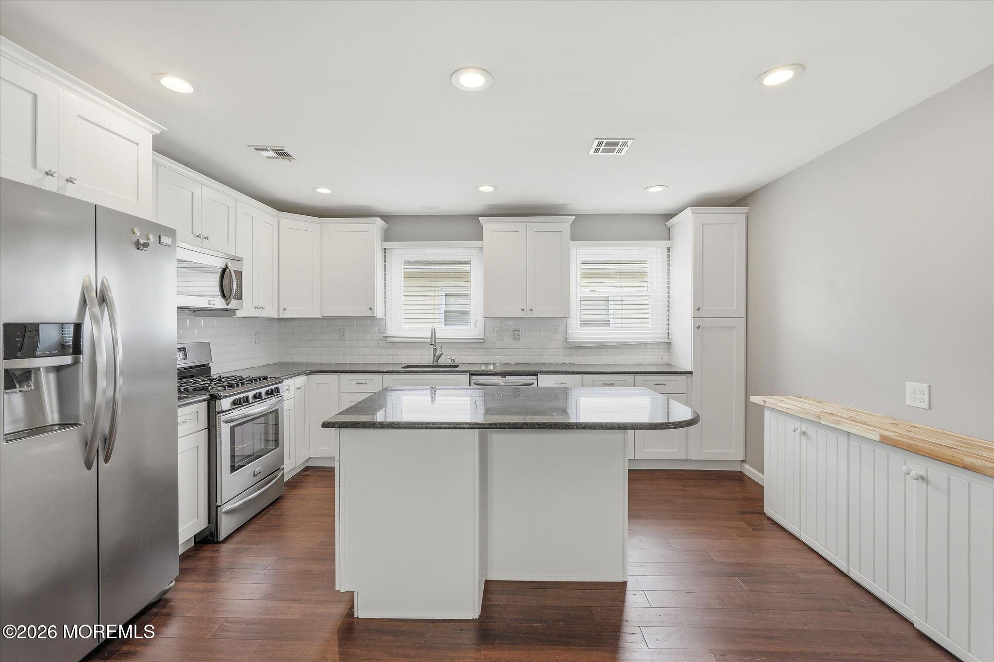 298 Costa Mesa Drive Toms River NJ 08757