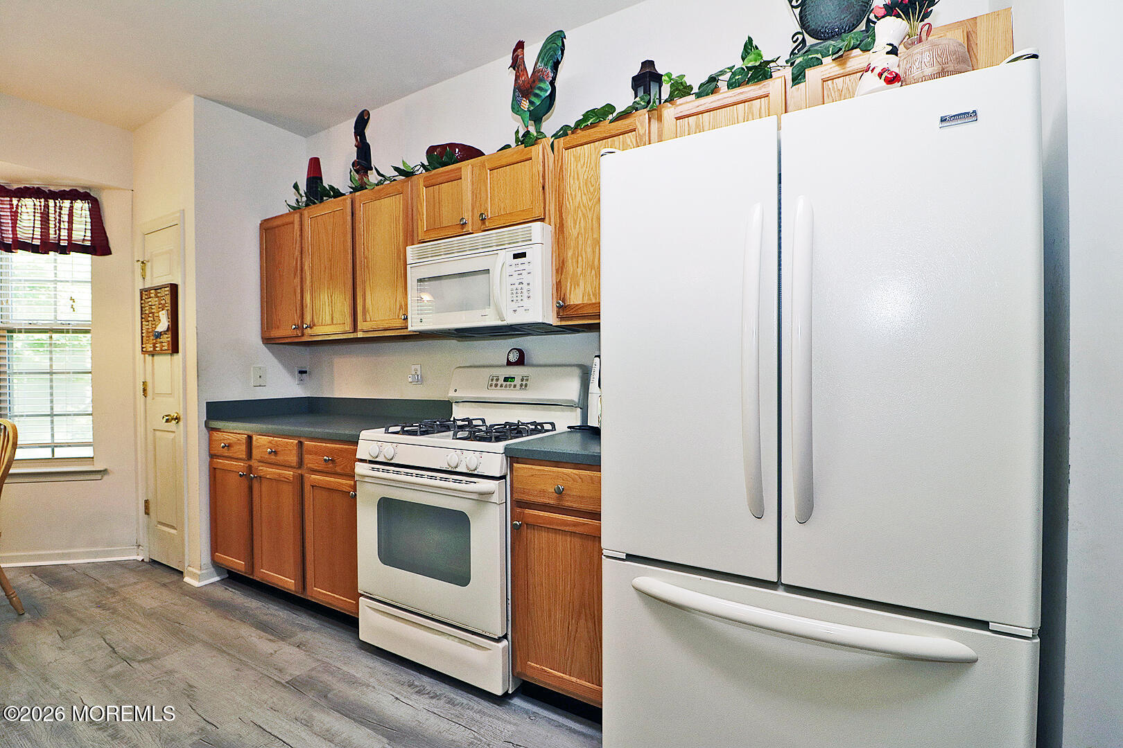 27 Vineyard Way Barnegat NJ 08005