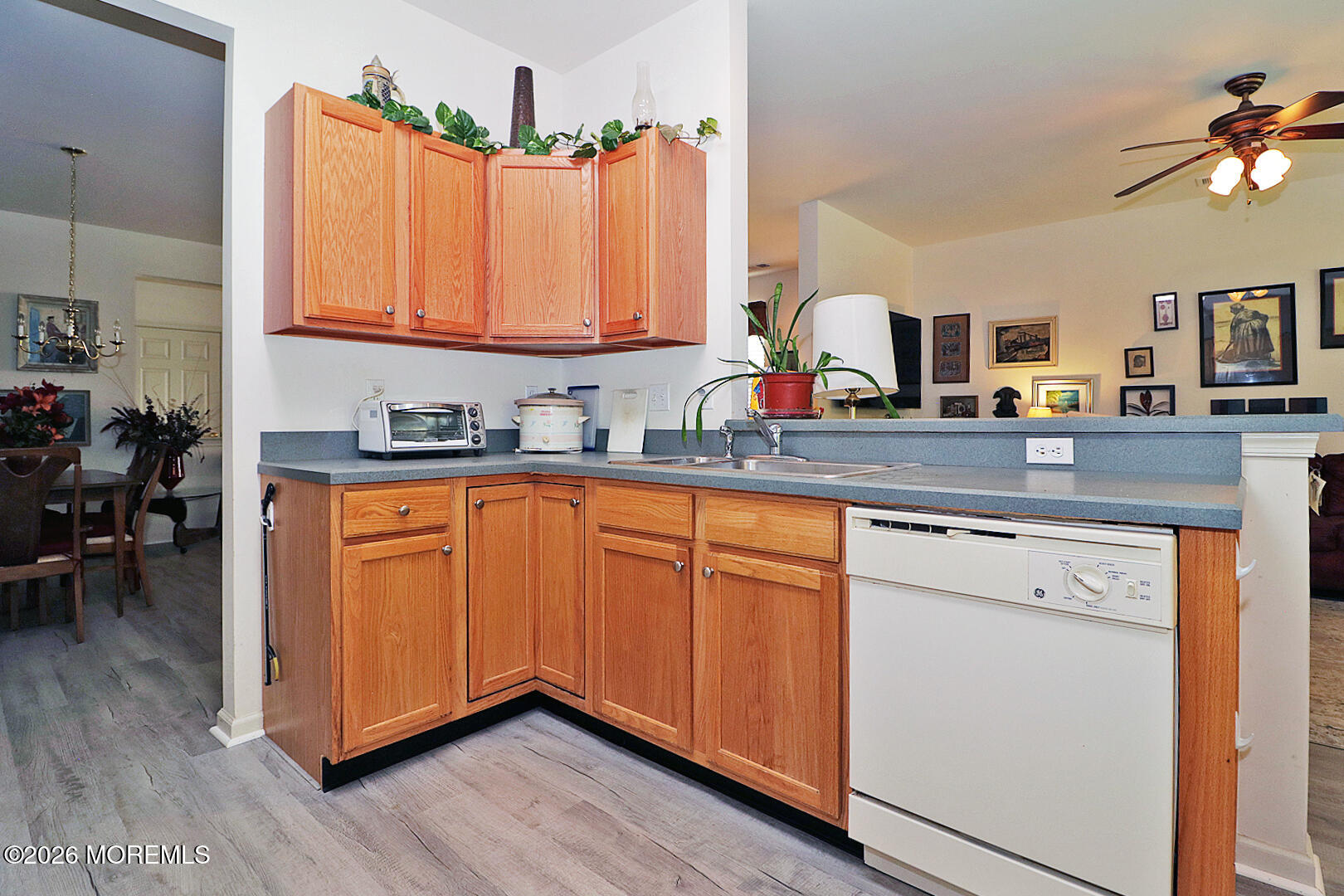 27 Vineyard Way Barnegat NJ 08005