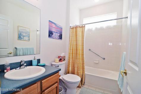 27 Vineyard Way Barnegat NJ 08005