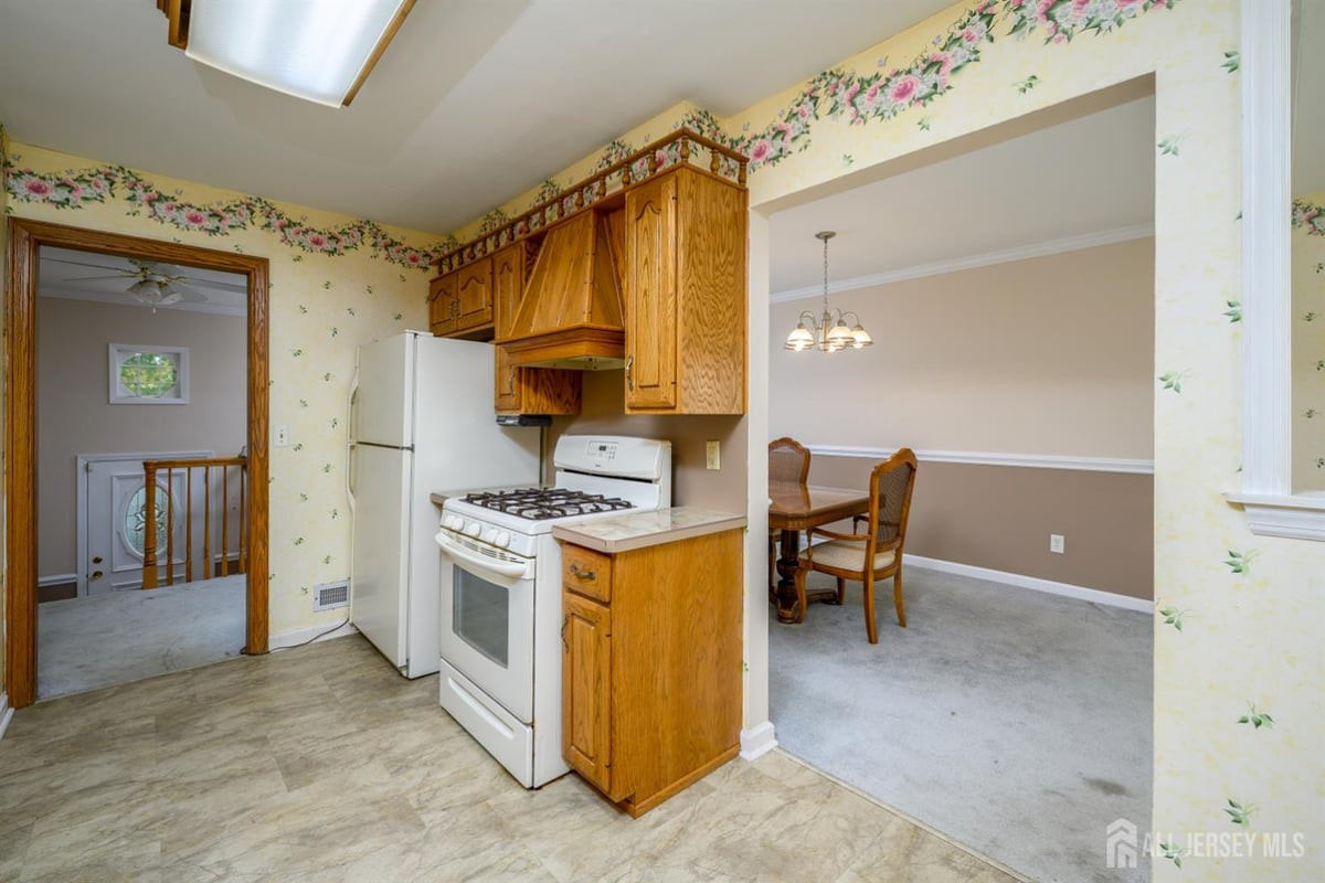 95 New Dover Avenue Colonia NJ 07067