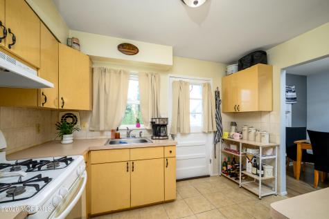 290 Grove Street Woodbridge NJ 07095