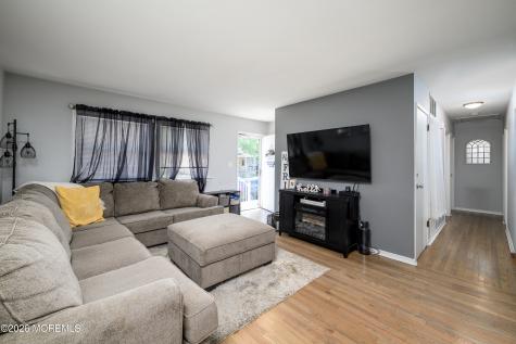 290 Grove Street Woodbridge NJ 07095