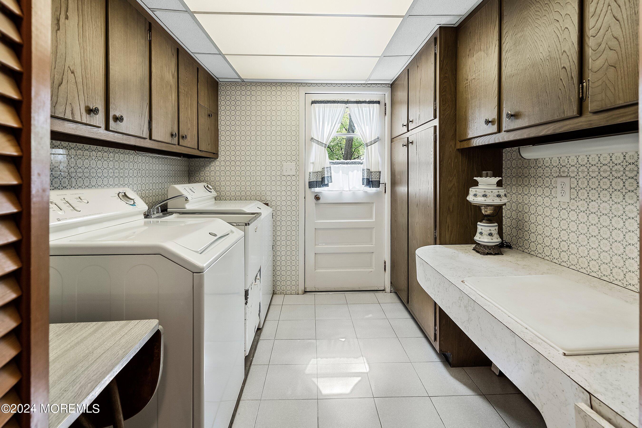 706 Hillside Avenue Pine Beach NJ 08741