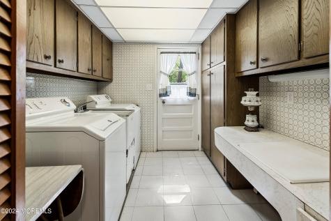 706 Hillside Avenue Pine Beach NJ 08741