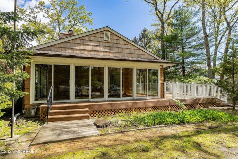 706 Hillside Avenue Pine Beach NJ 08741
