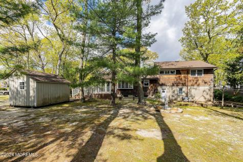 706 Hillside Avenue Pine Beach NJ 08741