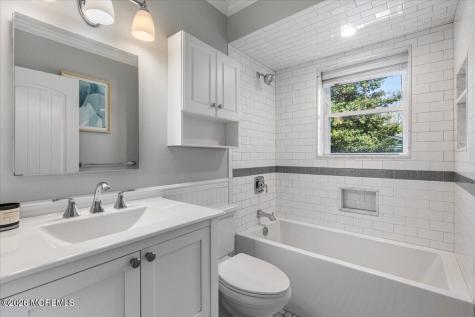 24 Ralph Street Highlands NJ 07732
