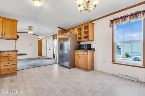 506 Quiet Way Toms River NJ 08755
