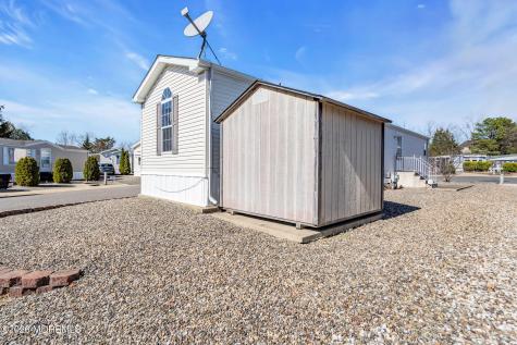 506 Quiet Way Toms River NJ 08755