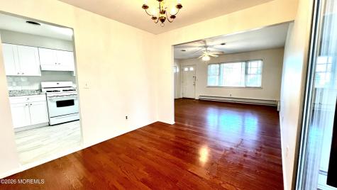 27 Norfolk Drive Toms River NJ 08757