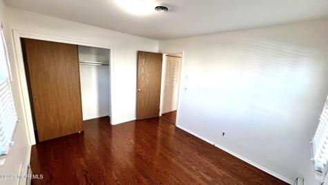27 Norfolk Drive Toms River NJ 08757