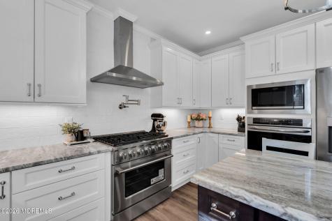 817 Naryshkin Way Toms River NJ 08753