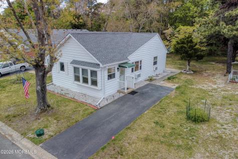 15 Lafayette Drive Whiting NJ 08759