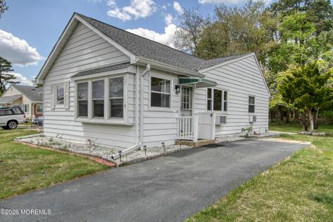 15 Lafayette Drive Whiting NJ 08759