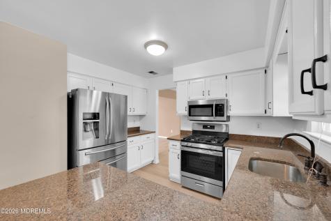 6 Winchester Drive Howell NJ 07731