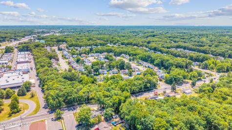 6 Winchester Drive Howell NJ 07731