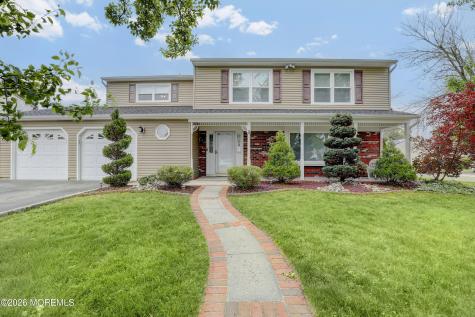 25 Garden Way Howell NJ 07731