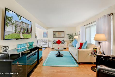 25 Garden Way Howell NJ 07731