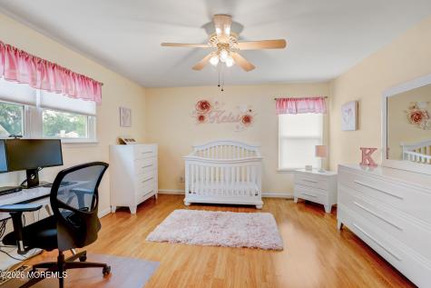 25 Garden Way Howell NJ 07731