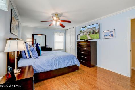 25 Garden Way Howell NJ 07731
