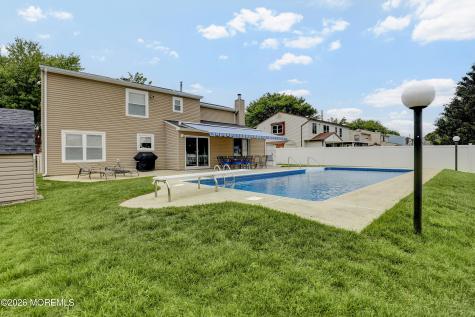 25 Garden Way Howell NJ 07731