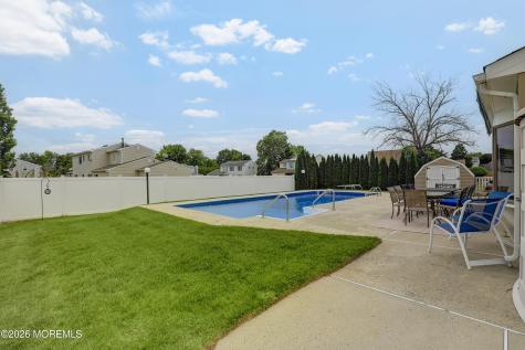 25 Garden Way Howell NJ 07731