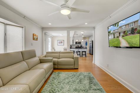 25 Garden Way Howell NJ 07731