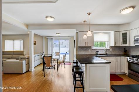 25 Garden Way Howell NJ 07731