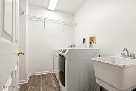 27 Windermere Street Lakewood NJ 08701