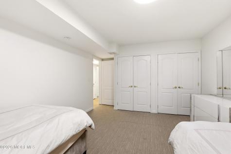 27 Windermere Street Lakewood NJ 08701