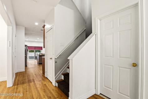 27 Windermere Street Lakewood NJ 08701