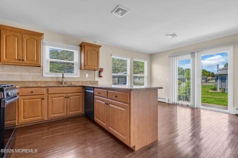 21 Camrose Street Toms River NJ 08757