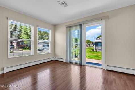 21 Camrose Street Toms River NJ 08757