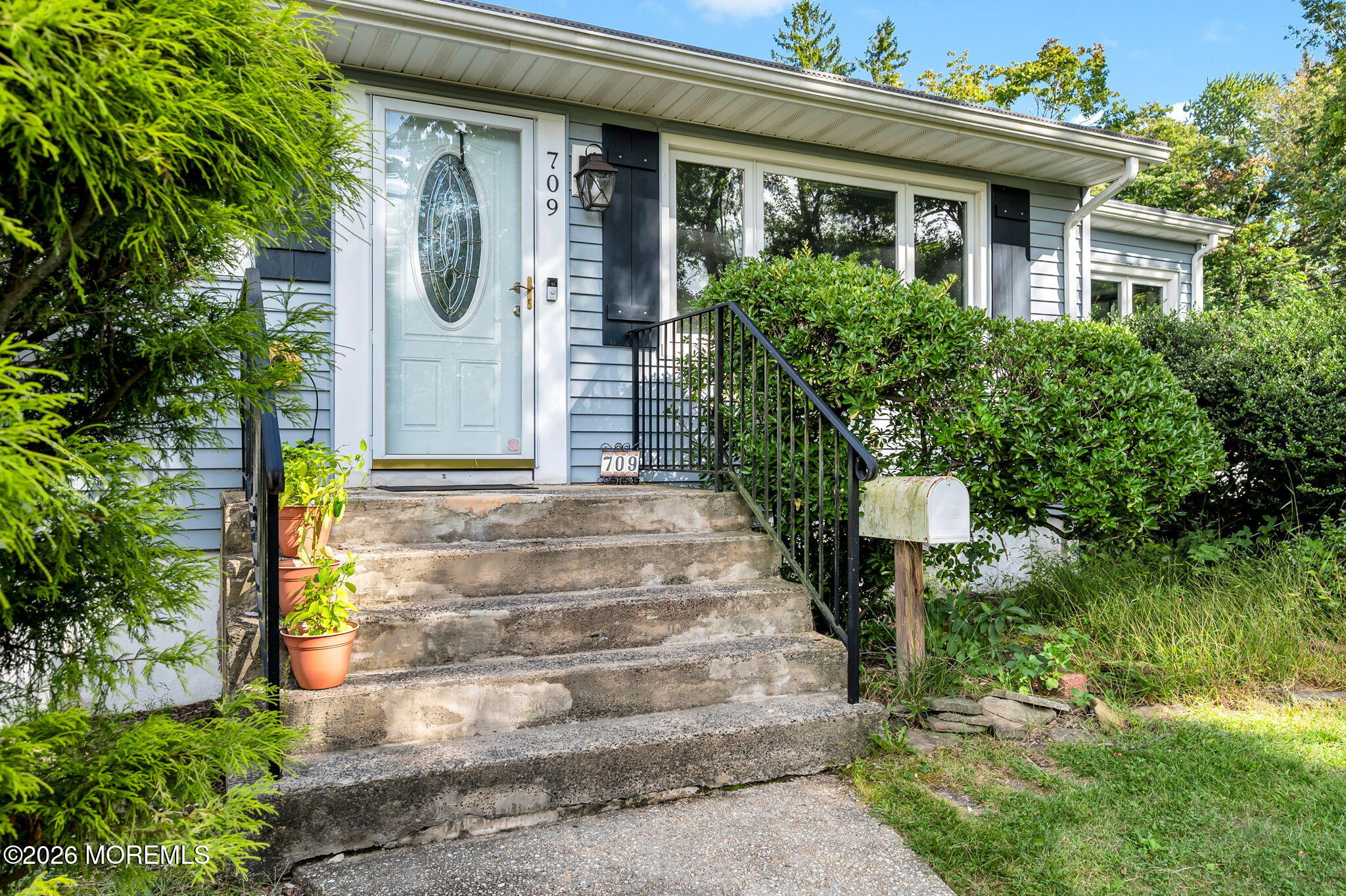 709 Park Avenue Middletown NJ 07748