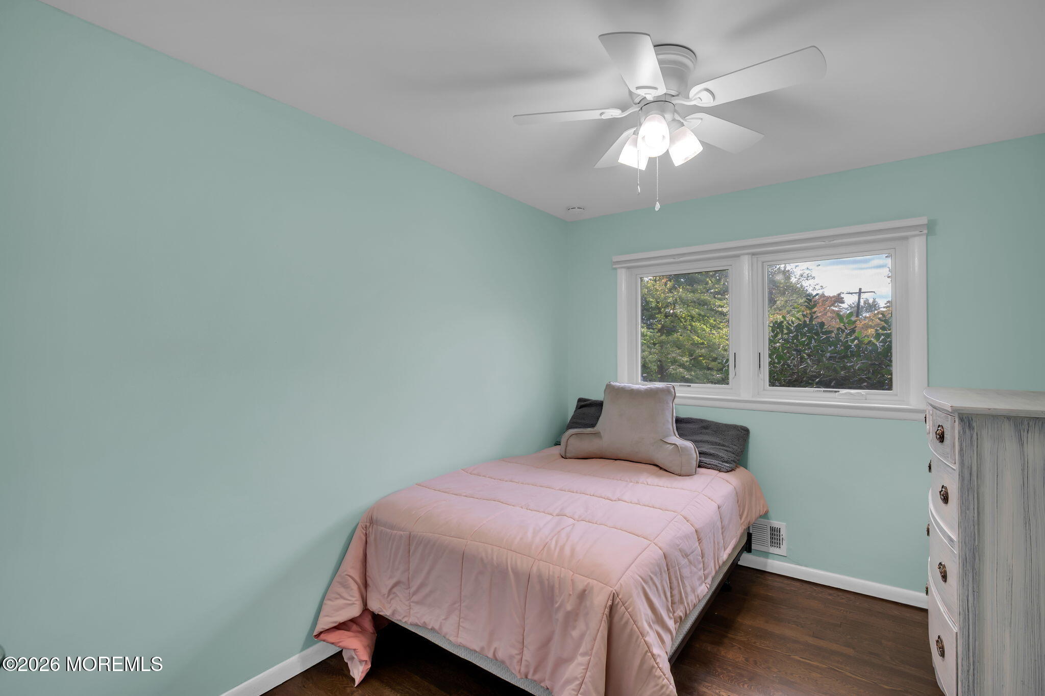 709 Park Avenue Middletown NJ 07748