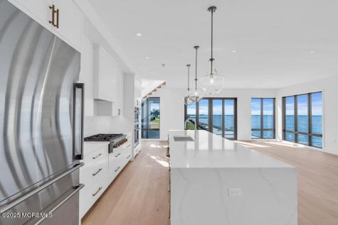 6 Brant Drive Atlantic Highlands NJ 07716