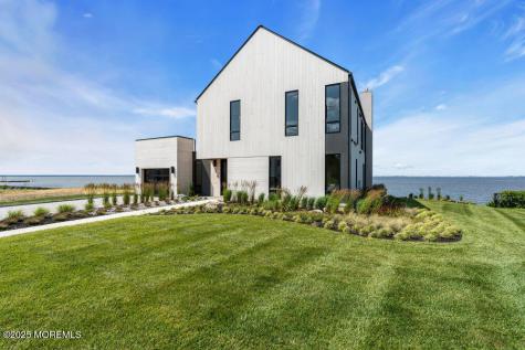 6 Brant Drive Atlantic Highlands NJ 07716
