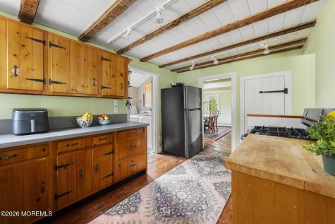 52 Littleworth Road Manahawkin NJ 08050