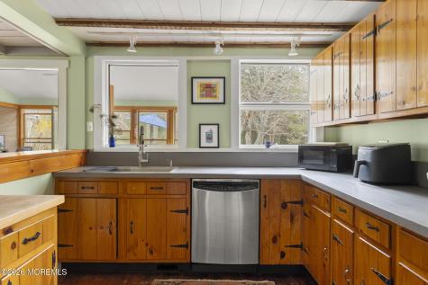 52 Littleworth Road Manahawkin NJ 08050