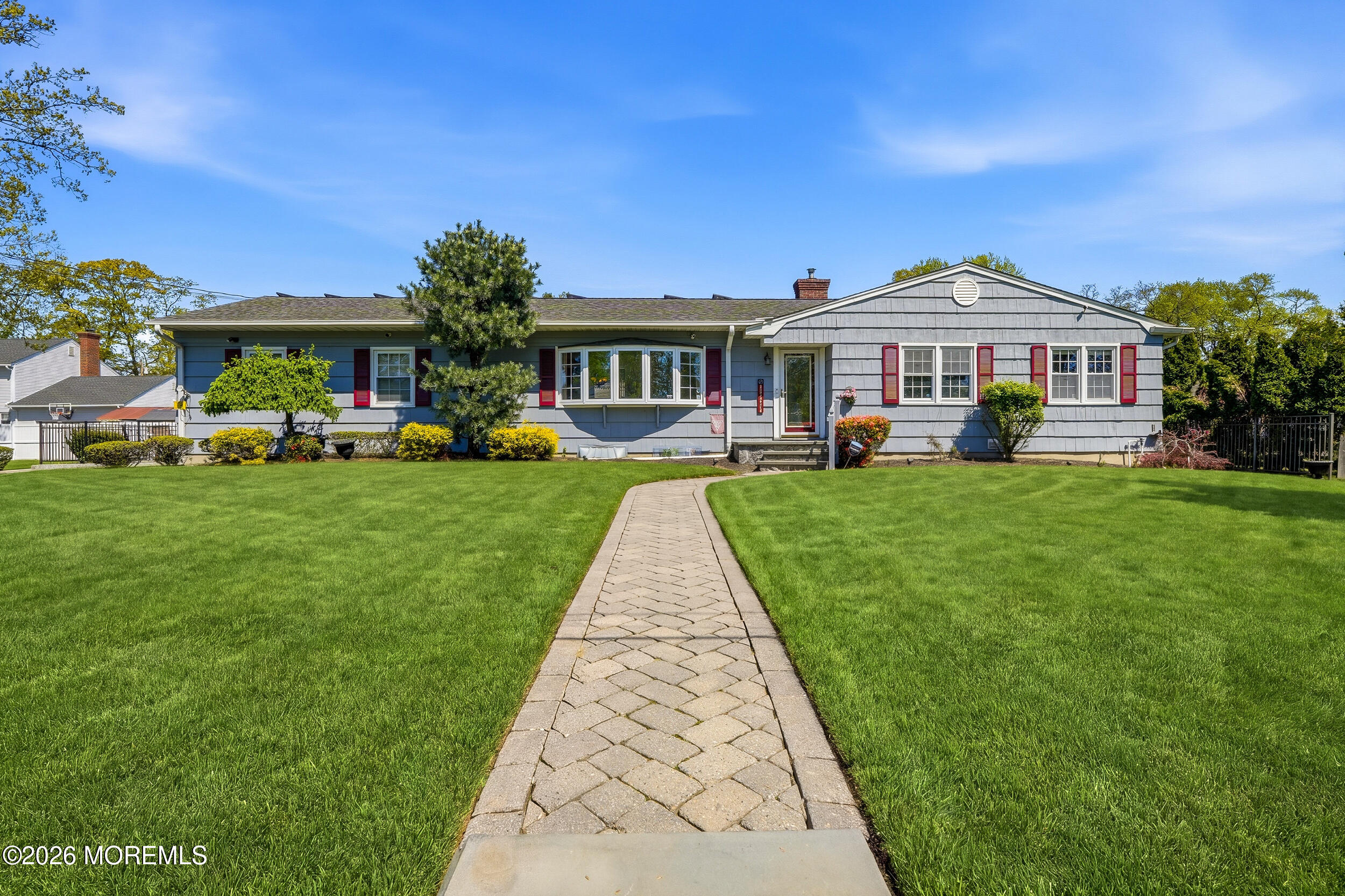 1903 Holbrook Street Oakhurst NJ 07755