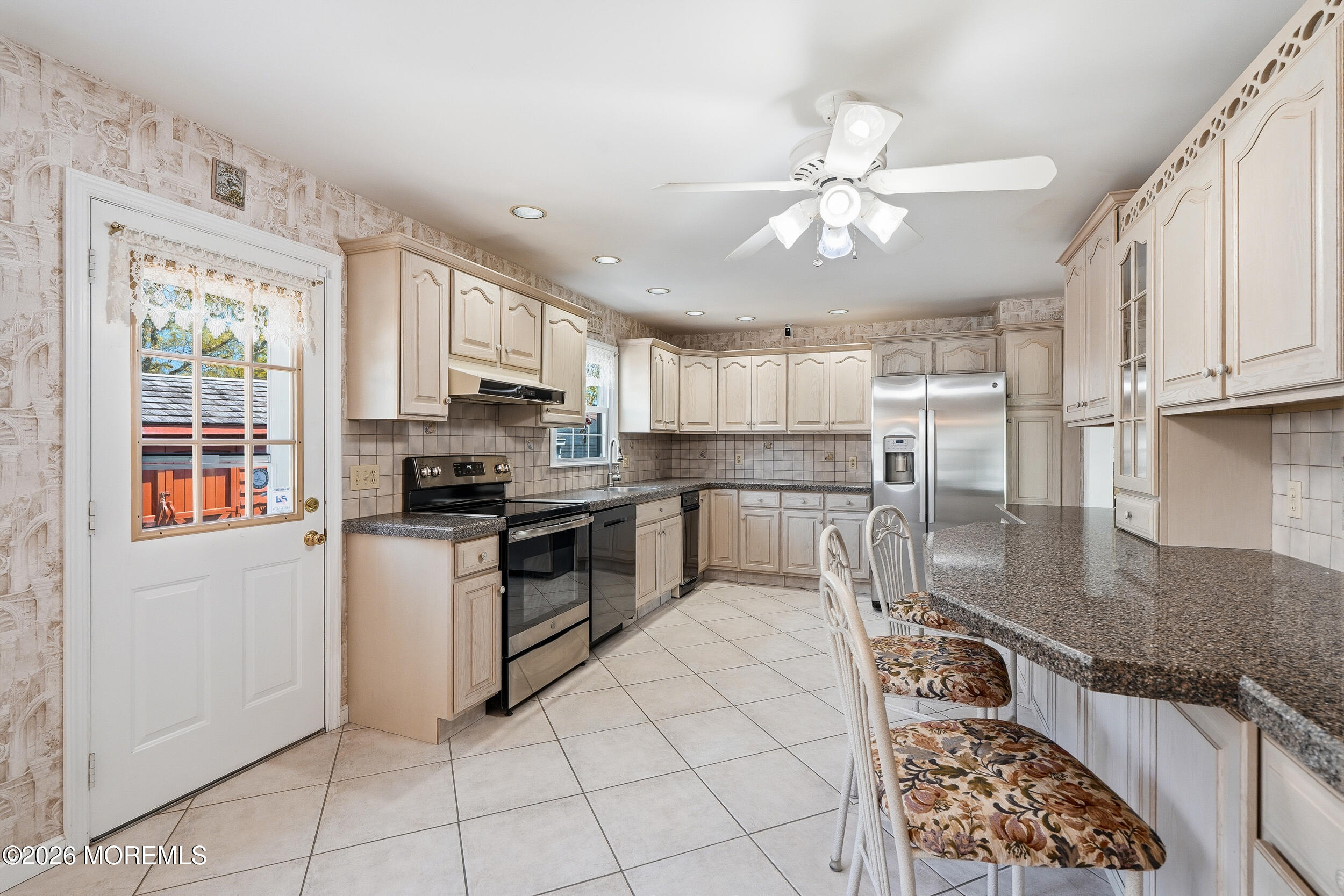 1903 Holbrook Street Oakhurst NJ 07755