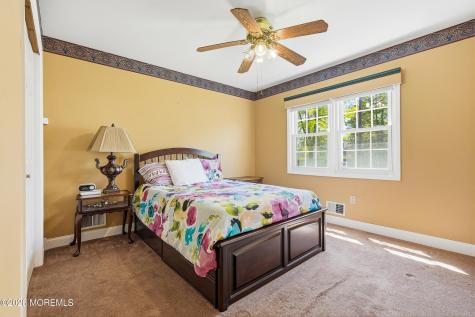 1903 Holbrook Street Oakhurst NJ 07755