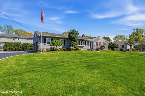 1903 Holbrook Street Oakhurst NJ 07755