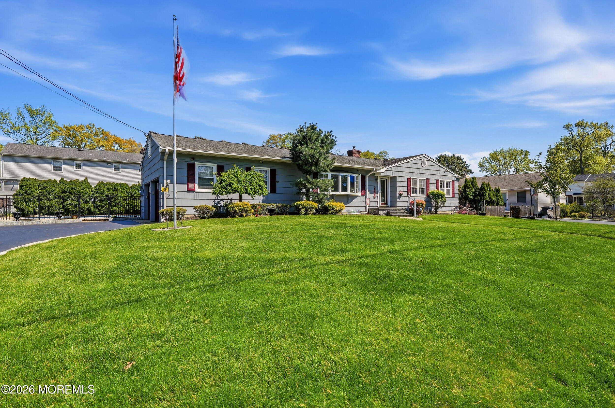 1903 Holbrook Street Oakhurst NJ 07755