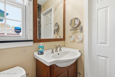 1903 Holbrook Street Oakhurst NJ 07755