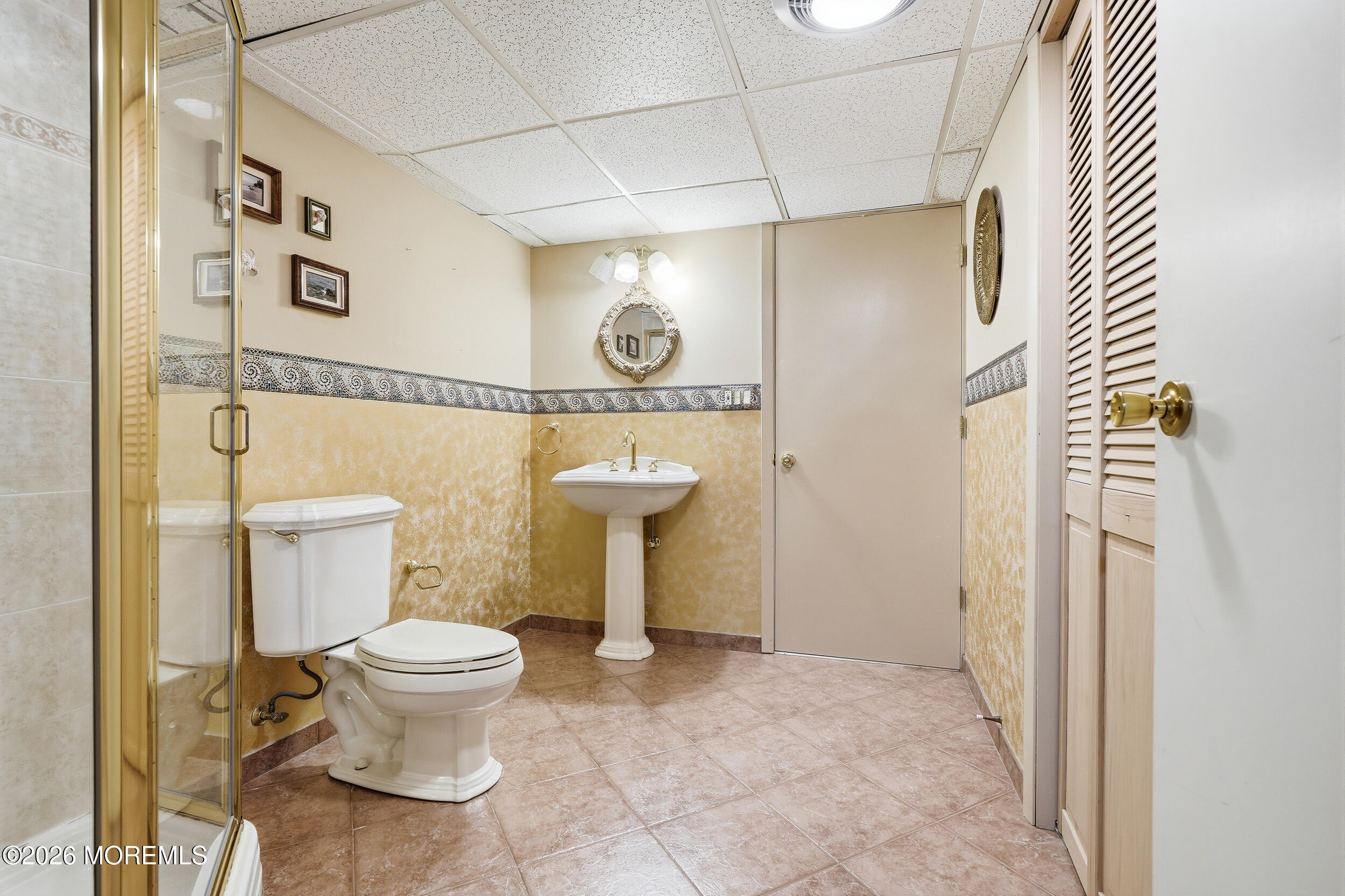 1903 Holbrook Street Oakhurst NJ 07755