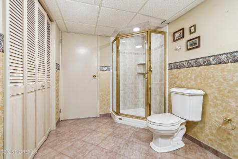 1903 Holbrook Street Oakhurst NJ 07755