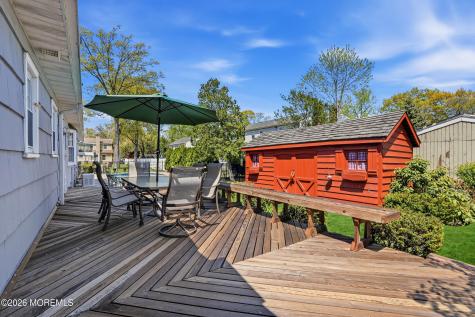1903 Holbrook Street Oakhurst NJ 07755