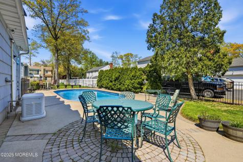 1903 Holbrook Street Oakhurst NJ 07755